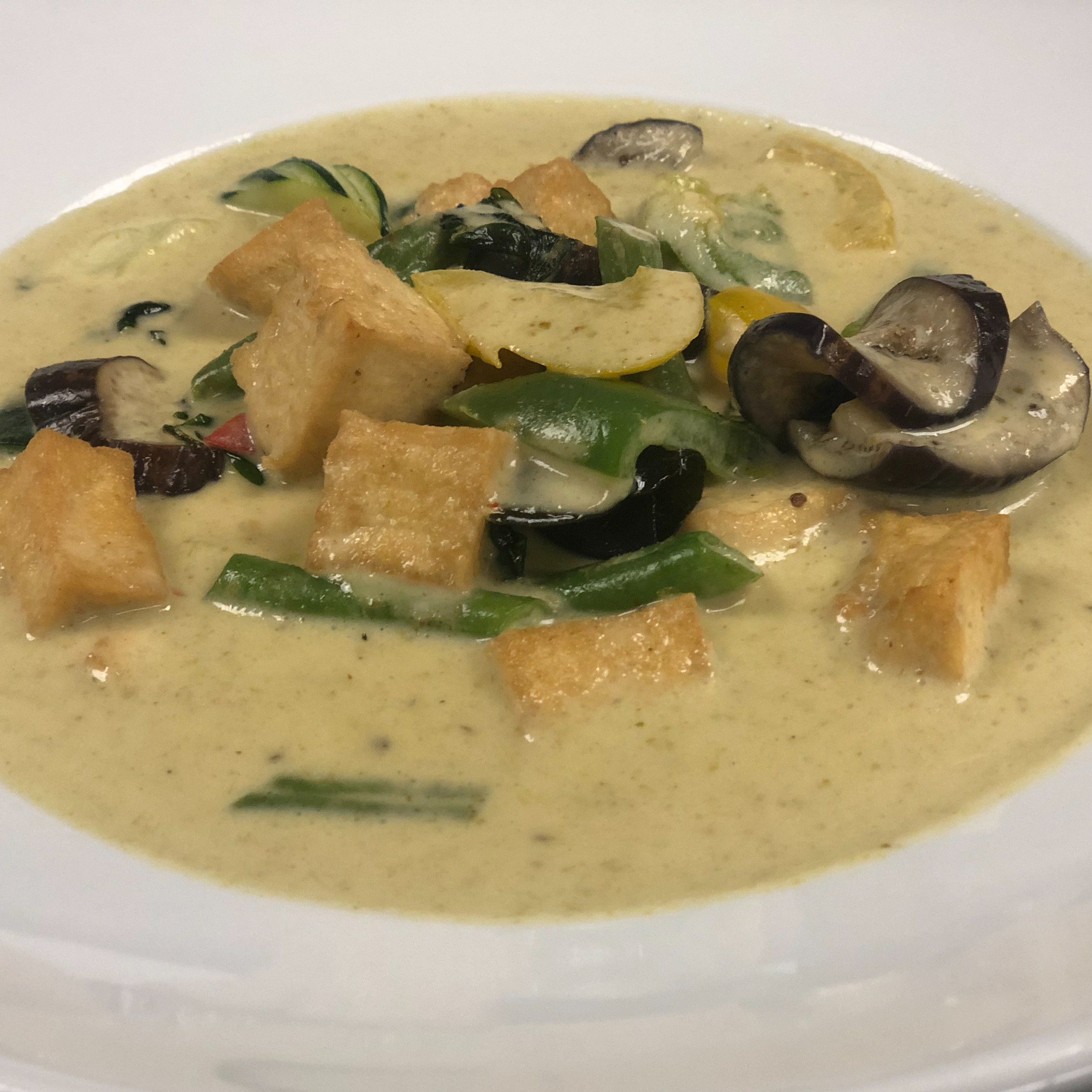 Tom Kha.